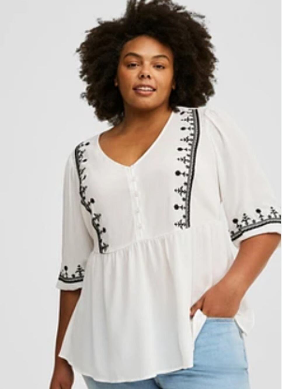 NEW Torrid 1 Embroidered Crinkle Gauze Blouse Boho Black White Casual Coastal